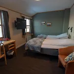 Lakselv Hotel 락셀브