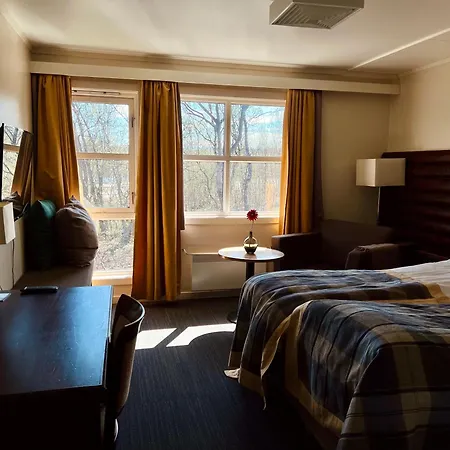 Lakselv Hotel לאקסלב